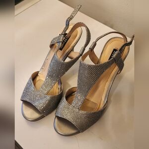 Alex Marie Silver sparkly heals. Size 6.5